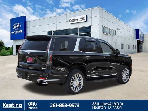 Used 2023 Cadillac Escalade Premium Luxury AWD/4WD image 5