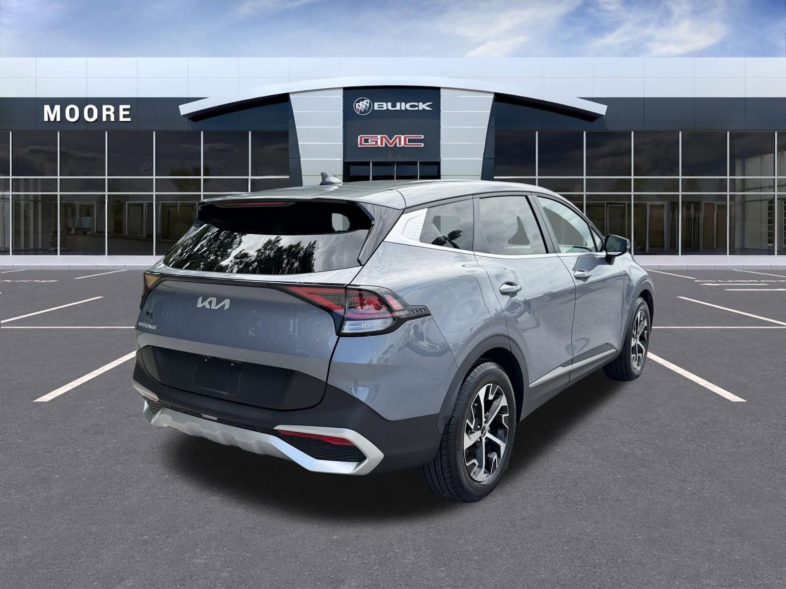 Used 2024 Kia Sportage EX FWD image 4