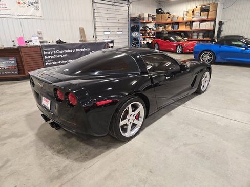 Used 2005 Chevrolet Corvette Coupe w/ Preferred Equipment Group image 5