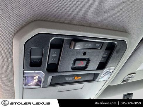 Used 2023 Toyota Sequoia Limited image 35