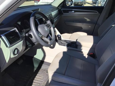 Used 2021 Volkswagen Atlas SE image 21