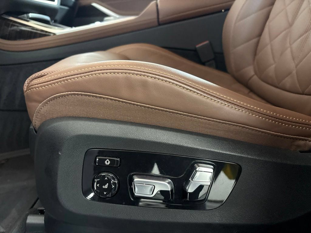 Certified 2026 BMW X7 xDrive40i w/ Executive Package AWD/4WD image 29