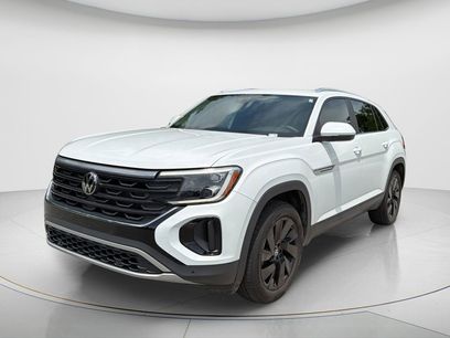 Certified 2024 Volkswagen Atlas Cross Sport SE w/ Panoramic Sunroof Package