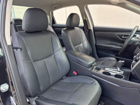 Used 2018 Nissan Altima 2.5 SL FWD image 29