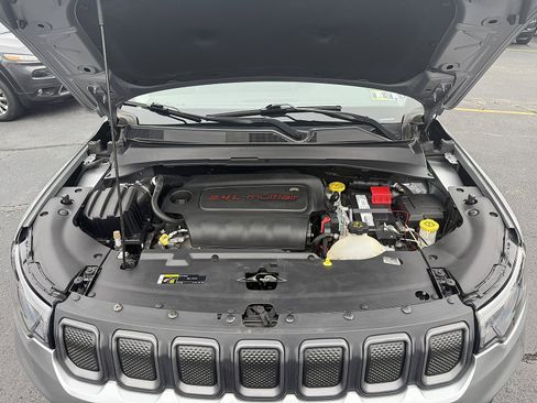 Used 2022 Jeep Compass Trailhawk w/ Trailhawk Convenience Group image 8