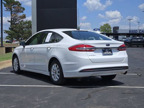 Used 2017 Ford Fusion S FWD image 5