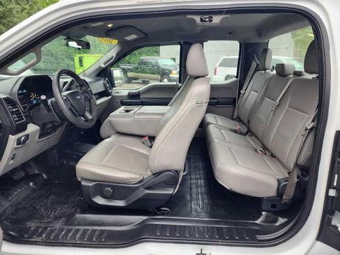 Used 2017 Ford F150 XL w/ Equipment Group 101A Mid RWD image 14