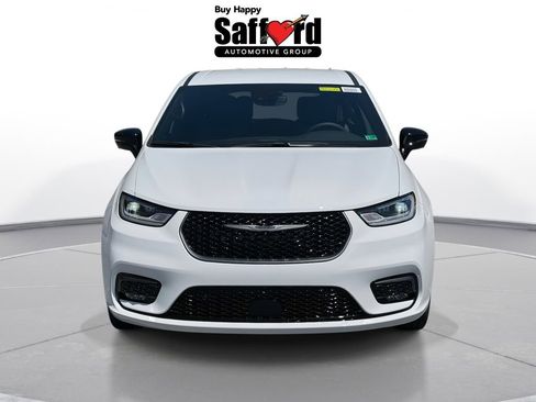 New 2026 Chrysler Pacifica Select image 8