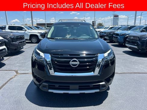 Used 2025 Nissan Pathfinder Platinum w/ Cargo Package AWD/4WD image 25