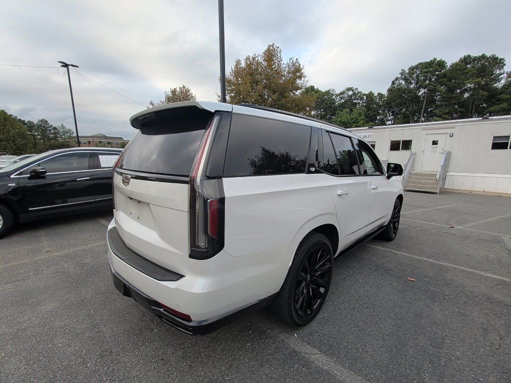 Used 2021 Cadillac Escalade Sport Platinum AWD/4WD image 3