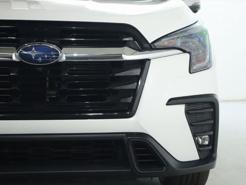 Certified 2023 Subaru Ascent Limited w/ Technology Package image 7