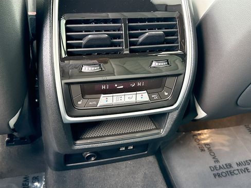New 2026 BMW X5 sDrive40i w/ Climate Comfort Package RWD image 18