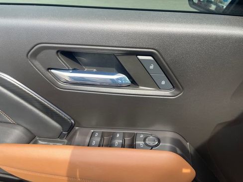 Used 2024 GMC Canyon AT4 image 17