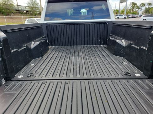 Used 2024 Toyota Tacoma SR5 AWD/4WD image 8