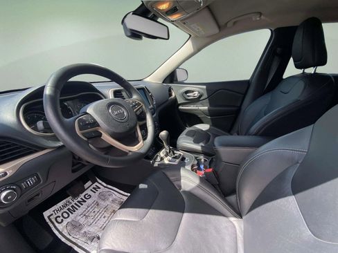 Used 2014 Jeep Cherokee Limited image 12