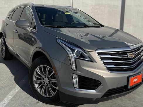 Used 2018 Cadillac XT5 Luxury image 1