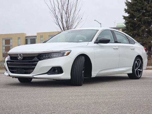 Certified 2022 Honda Accord Sport image 11