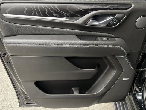 Used 2022 GMC Yukon XL Denali image 45