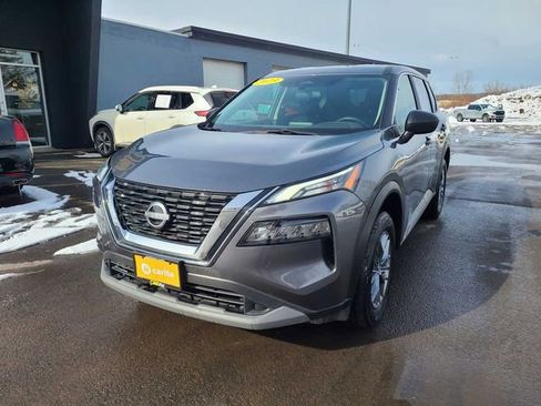 Used 2023 Nissan Rogue S image 1