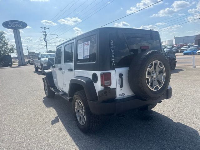 Used 2015 Jeep Wrangler Unlimited Rubicon w/ Connectivity Group AWD/4WD image 24