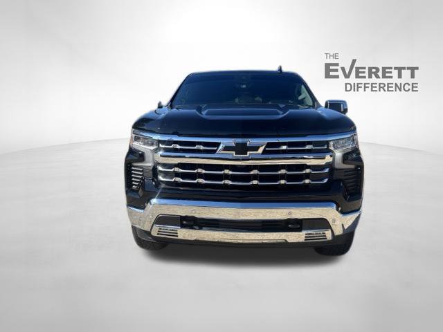 Used 2025 Chevrolet Silverado 1500 LTZ w/ LTZ Premium Package AWD/4WD image 2