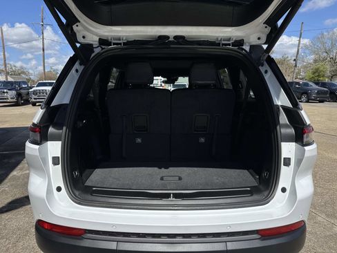 New 2026 Jeep Grand Cherokee L Limited w/ Limited Altitude Package RWD image 6