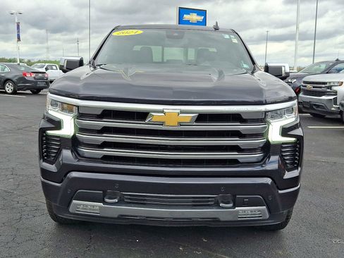 Used 2024 Chevrolet Silverado 1500 High Country AWD/4WD image 2
