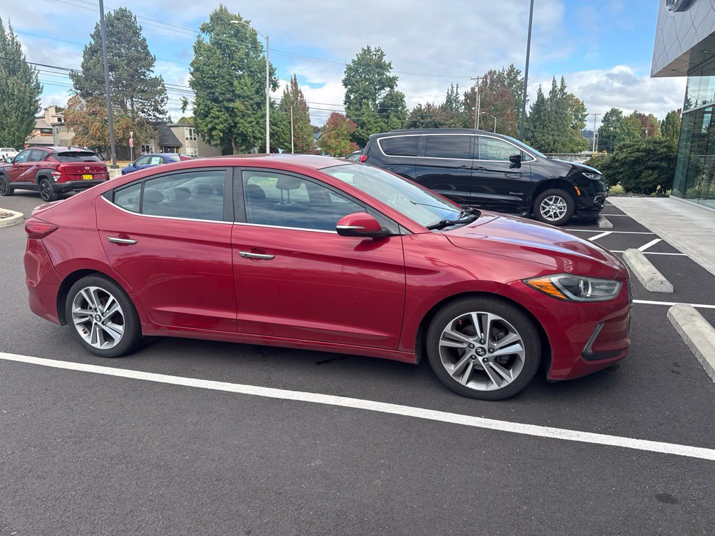 Used 2017 Hyundai Elantra Limited FWD image 2