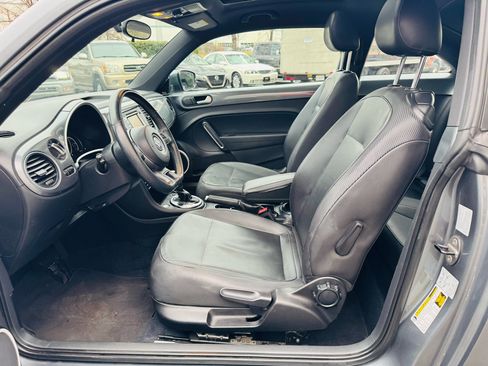 Used 2013 Volkswagen Beetle 2.5 image 35