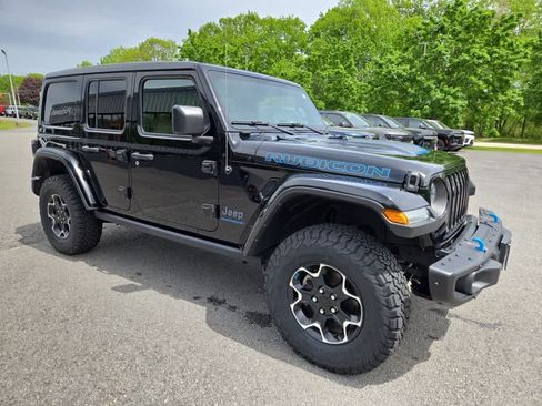 Used 2023 Jeep Wrangler Unlimited Rubicon 4xe w/ Steel Bumper Group AWD/4WD image 2