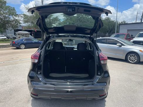 Used 2021 Nissan Kicks SV FWD image 28