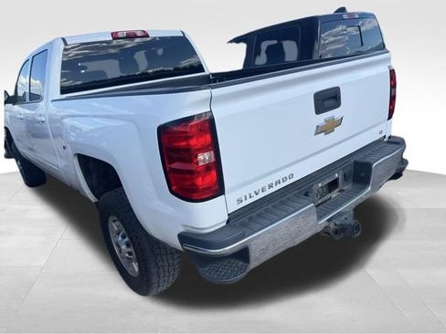 Used 2018 Chevrolet Silverado 2500 LT AWD/4WD image 6