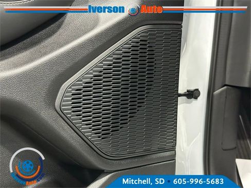 New 2025 Jeep Grand Cherokee L Altitude image 14