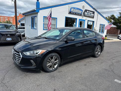 Used 2018 Hyundai Elantra Value Edition FWD image 3
