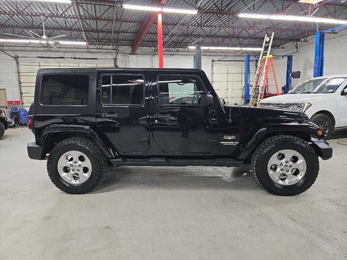 Used 2013 Jeep Wrangler Unlimited Sahara w/ Trailer Tow Group image 6
