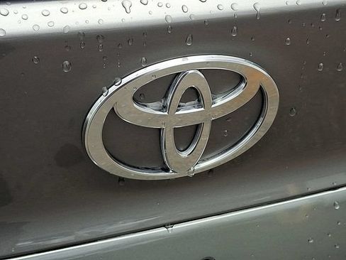Used 2025 Toyota Camry SE FWD image 27