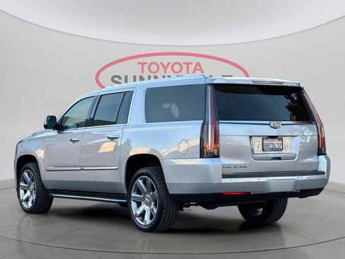 Used 2020 Cadillac Escalade ESV Luxury image 7