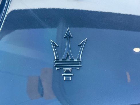 Used 2022 Maserati Levante Modena AWD/4WD image 13