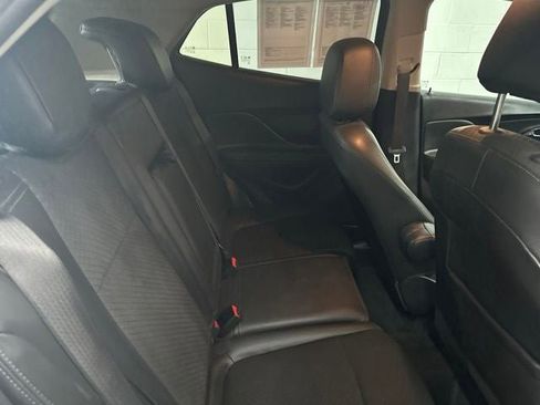 Used 2022 Buick Encore Preferred FWD image 19