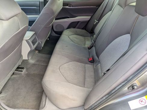 Used 2018 Toyota Camry L image 23