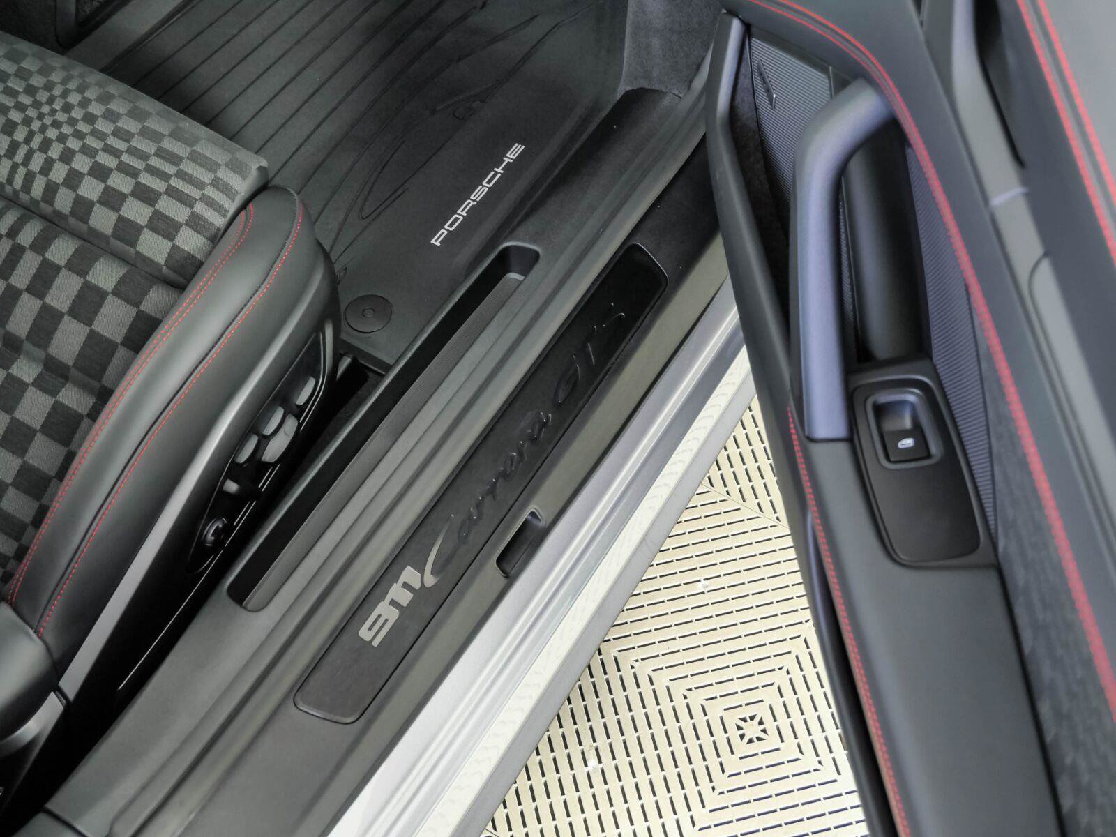 New 2026 Porsche 911 Carrera GTS RWD image 21