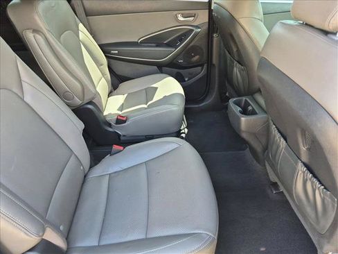 Used 2018 Hyundai Santa Fe Limited AWD/4WD image 22