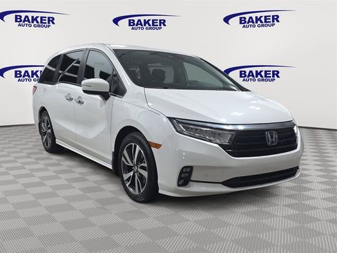 Used 2021 Honda Odyssey Touring image 3