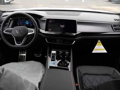New 2026 Volkswagen Atlas Cross Sport SEL Premium R-Line AWD/4WD image 19