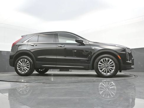 Used 2024 Cadillac XT4 Premium Luxury FWD image 41