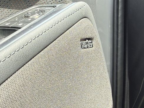 Used 2024 Lexus GX 550 w/ Accessory Package (31) AWD/4WD image 15
