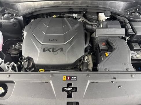 Certified 2025 Kia Telluride S FWD image 19