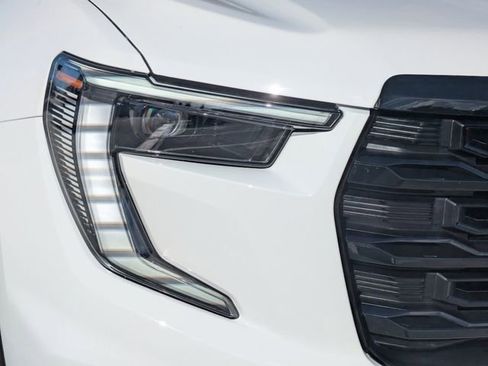 New 2026 GMC Acadia Elevation w/ Black Edition FWD image 9