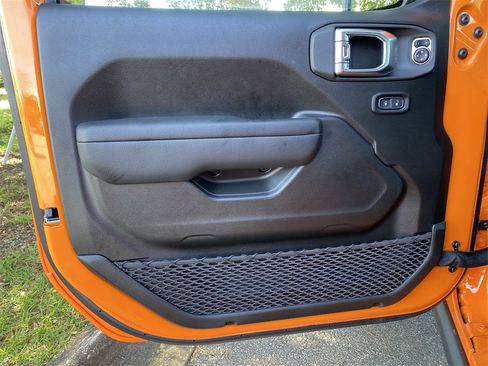 New 2025 Jeep Gladiator Rubicon w/ Convenience Group image 11