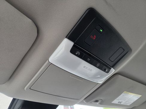 Used 2025 Nissan Altima 2.5 SV image 33